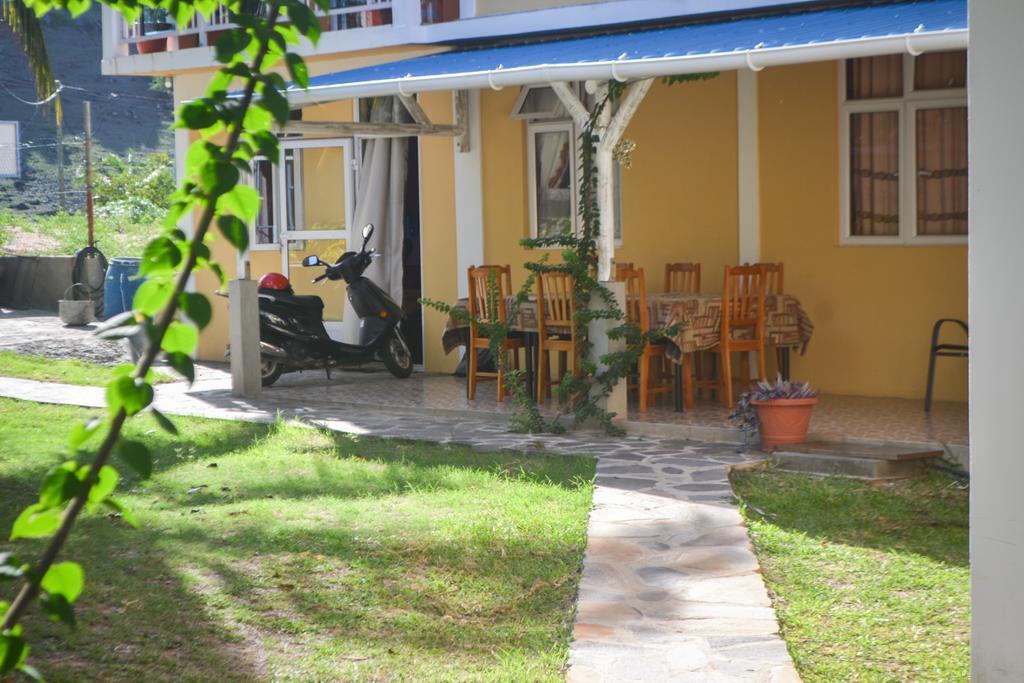 Merlin Guest House Nouvelle Decouverte ภายนอก รูปภาพ